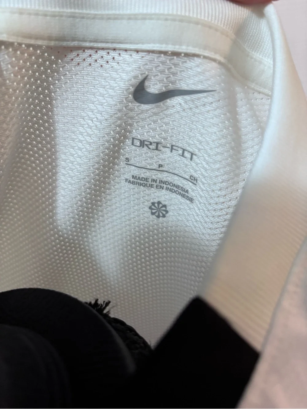 Nike Women’s White Soccer/Football Jersey